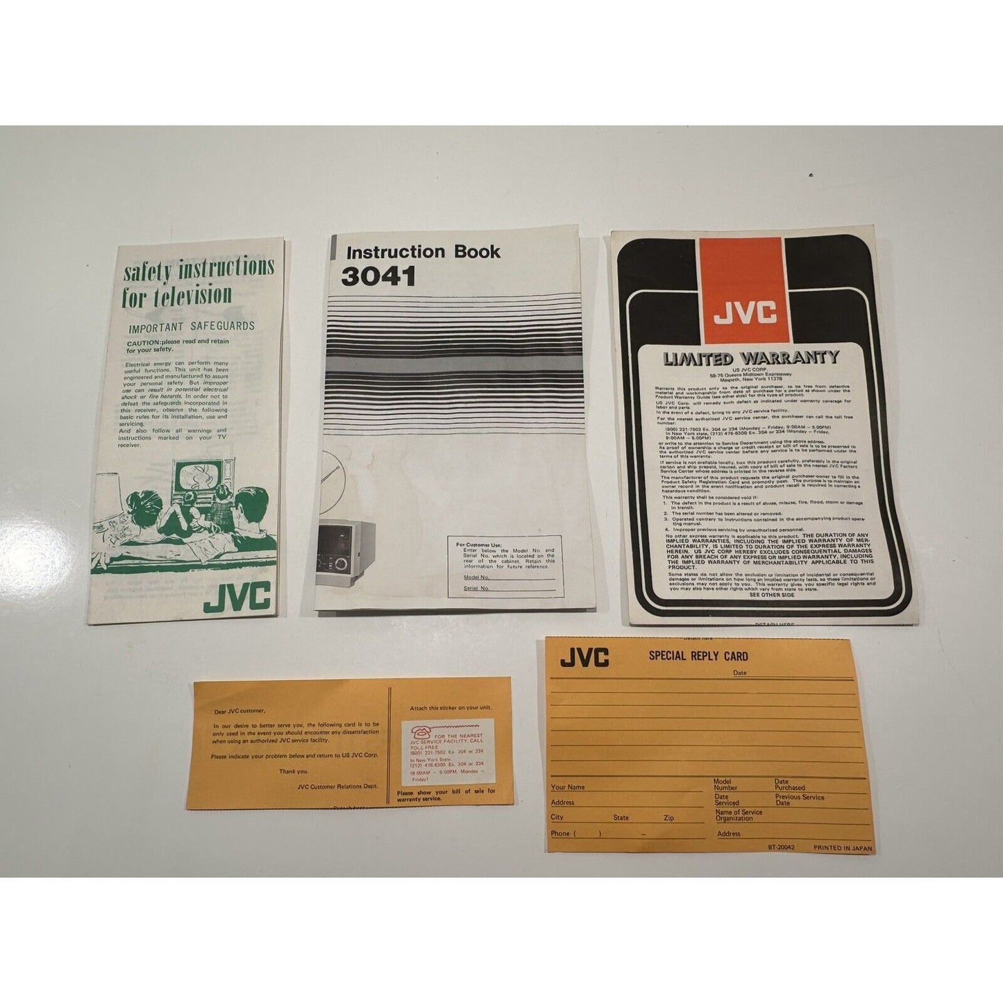 VINTAGE *NEW* 1977 JVC 3040 Solid State Portable TV Retro White