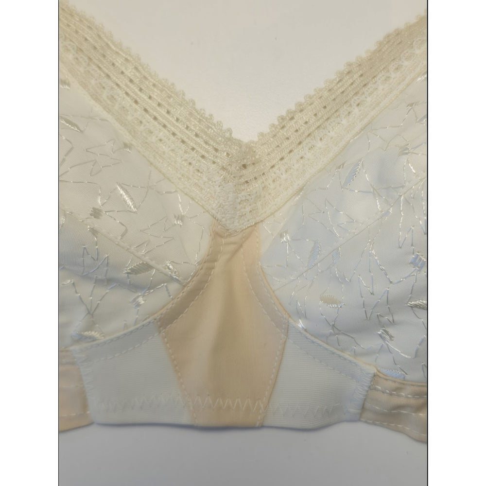 VINTAGE *NEW* 1960's Super Form Women's Cream w/Flowers Bullet Bra Size 34B Lot 4