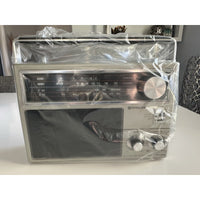 VINTAGE *NEW* 1980's Hitachi KH-1180H AM/FM TV1TV2 3-Band Portable Radio