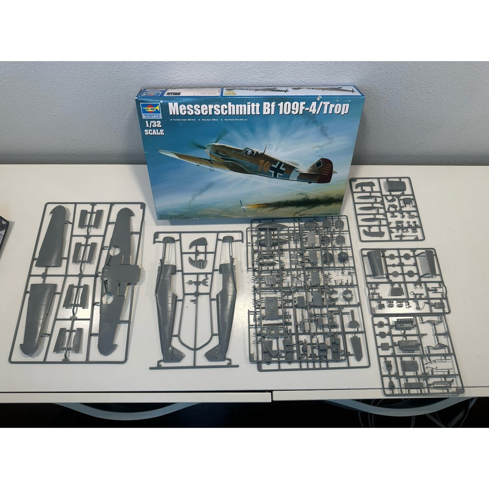 VINTAGE *NEW* Trumpeter 02293 1/32 Messerschmitt Bf 109F-4/Trop