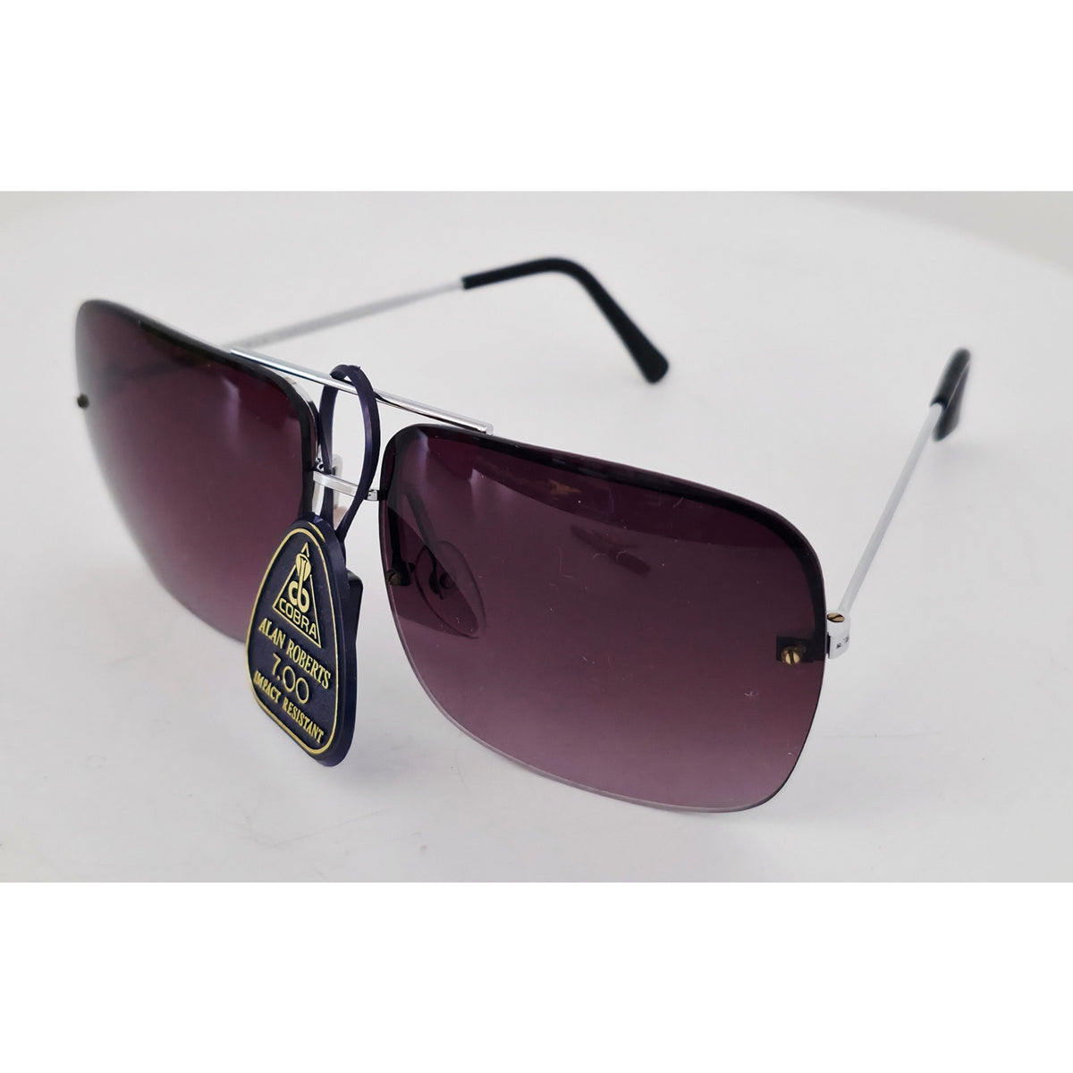 VINTAGE *NEW* 1970's Cobra Glam Unisex Sunglasses Silver Frame with Purple Lens