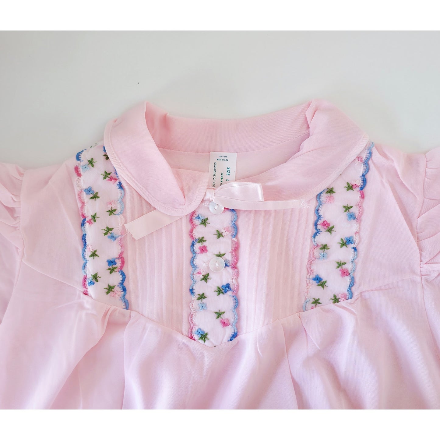 VINTAGE *NEW* 1960's Women's Light Pink Nightgown with Flowers 100% Nylon Size L