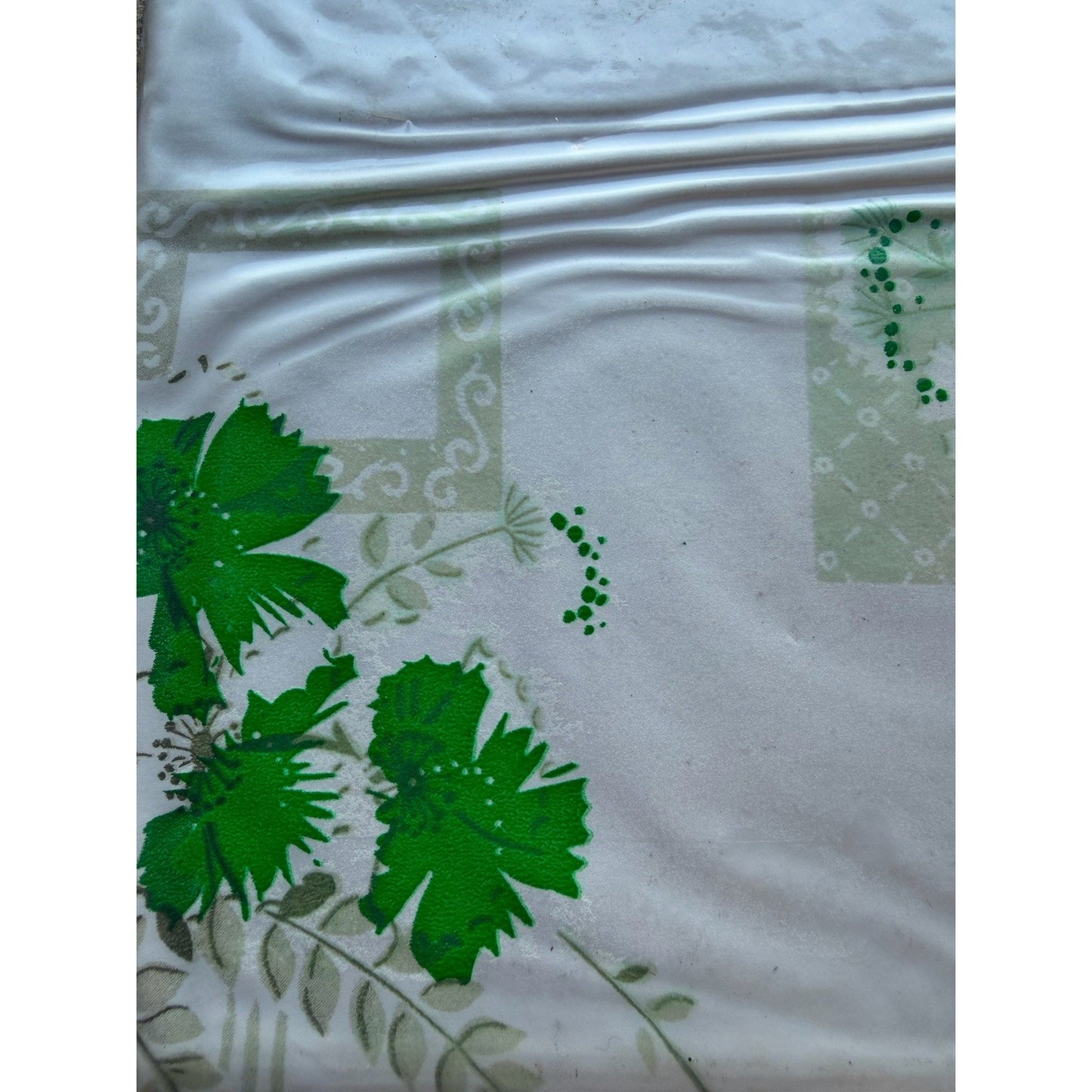 VINTAGE *NEW* 1960's Heavyweight Plastic 52" X 52" Tablecloth USA