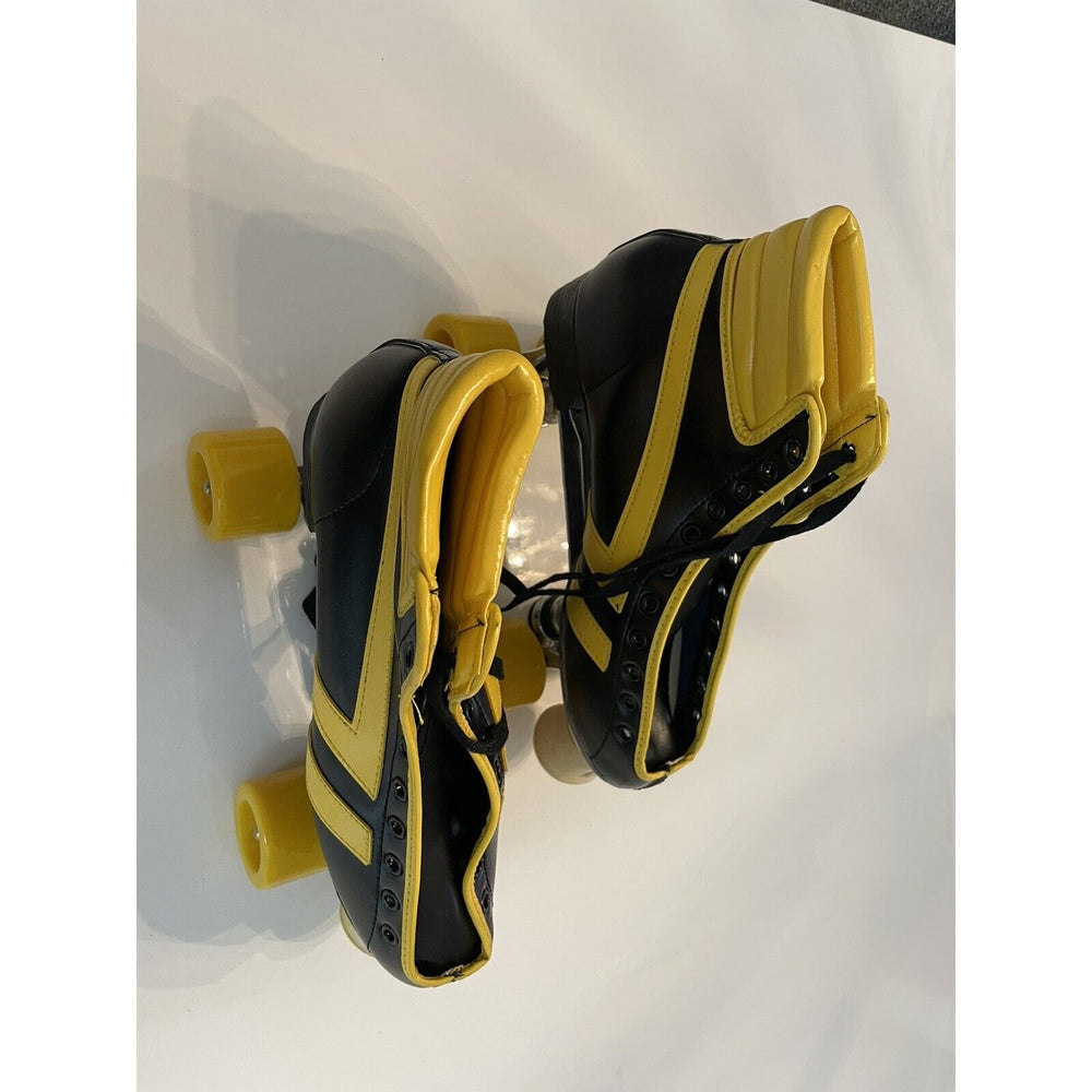 VINTAGE *NEW* 1970's Hot Shot Vinyl Demi-Boot Roller Skates- Men's 8/Women's 10