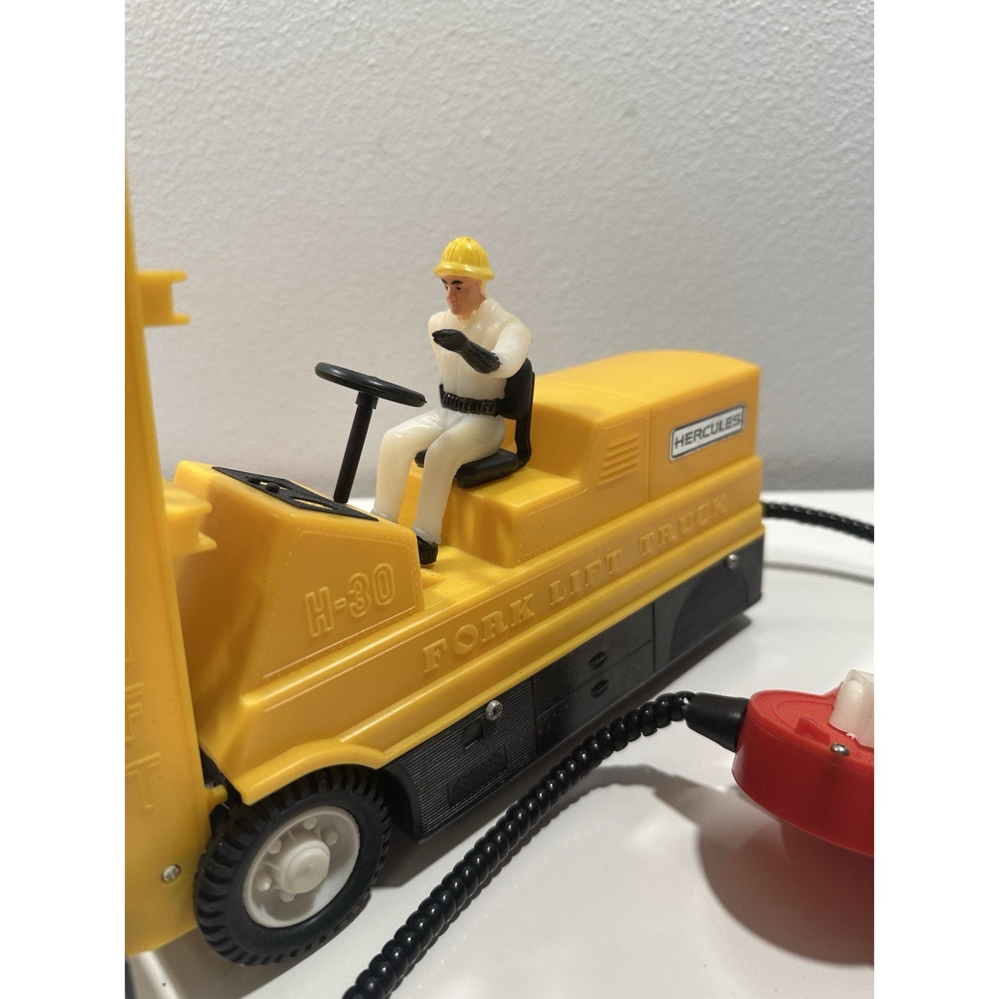 VINTAGE 1970's Hercules Remote Control Battery Fork Lift Truck Toy
