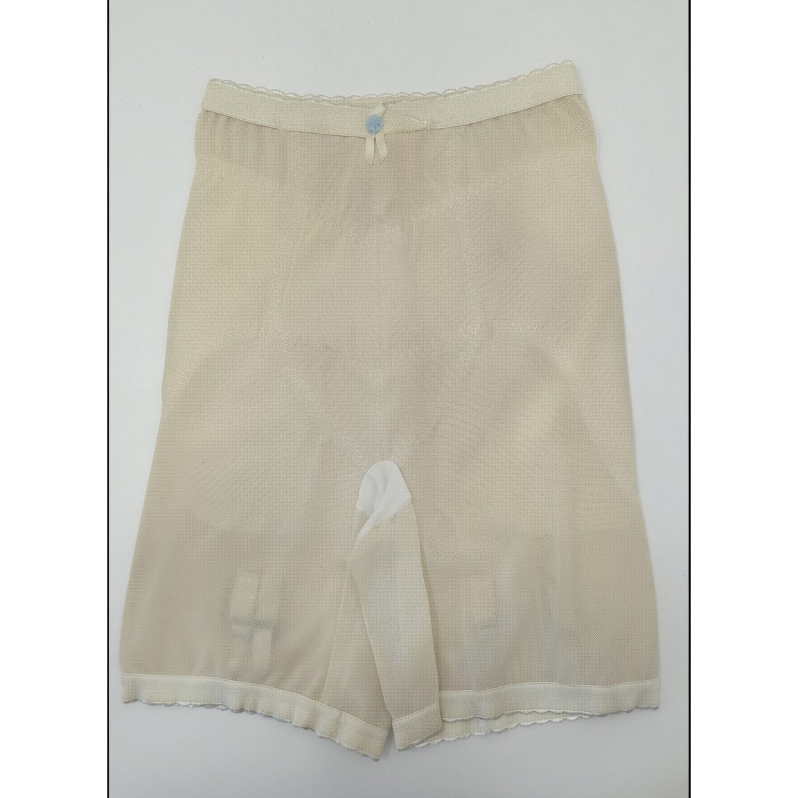 VINTAGE *NEW* 1960's Su-Ce Women's Cream Girdle w/Garters | Shapewear | Size S