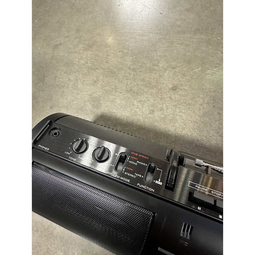 VINTAGE *NEW* 1980's Hitachi TRK-CW3H Cylindrical Dual am/fm Cassette Boombox