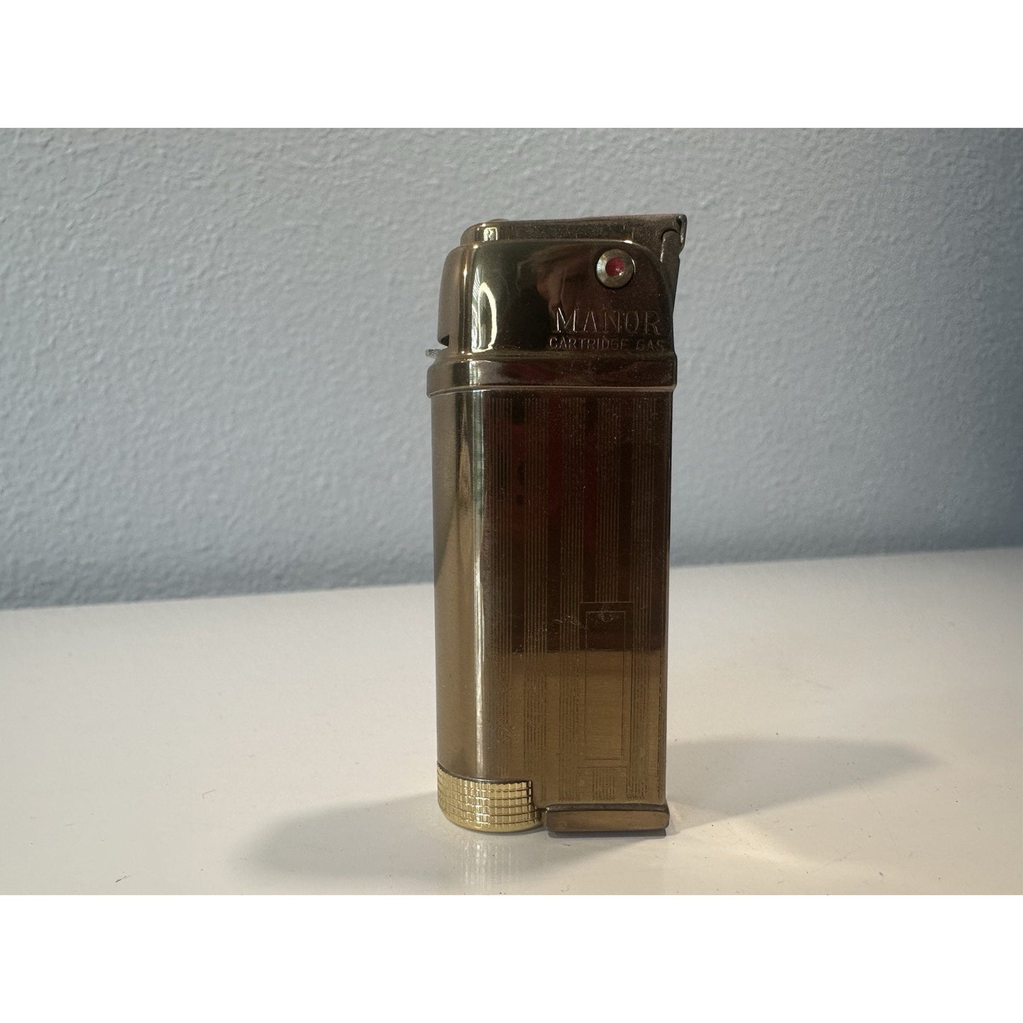 VINTAGE *NEW* 1950's/1960's Manor Lighters in Store Display Gas/Fuel Movie Prop