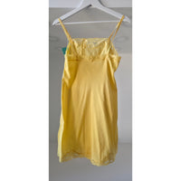 VINTAGE *NEW* 1960's Kayser Women's Yellow Lace Trim Long Slip Size M