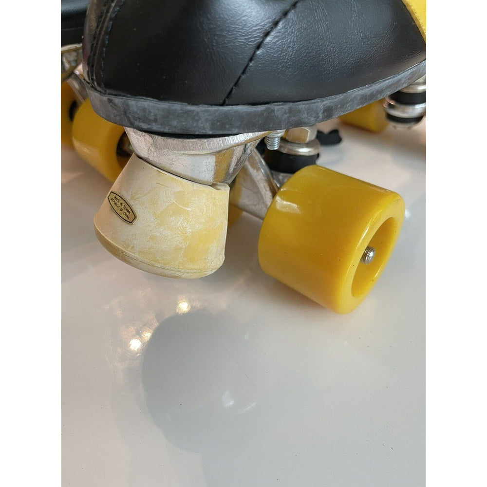 VINTAGE *NEW* 1970's Hot Shot Vinyl Demi-Boot Roller Skates- Men's 8/Women's 10