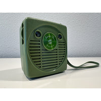 VINTAGE *NEW* 1960's MUSTANG AM Micro Solid State Transistor Radio-Green