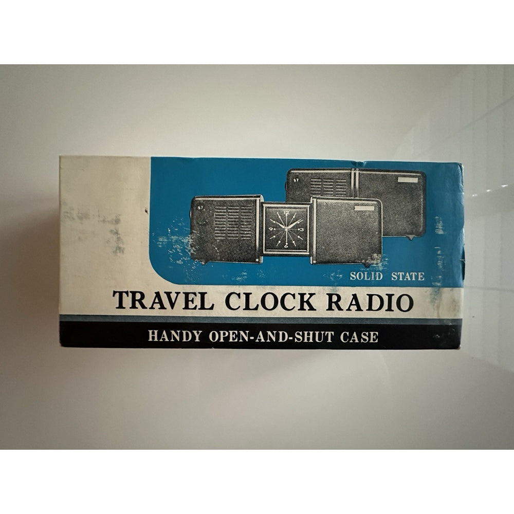 VINTAGE *NEW* 1960's/1970's Travel Clock Radio, Open/Shut Black Case