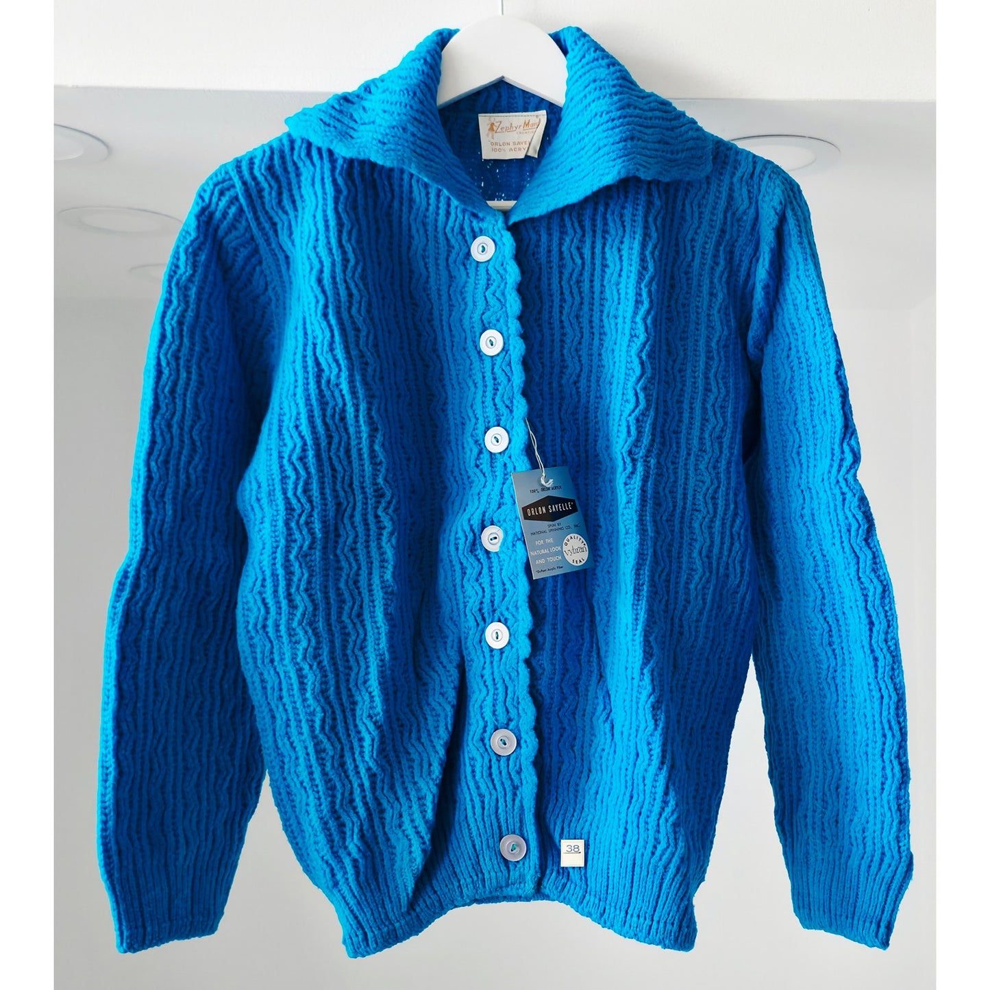 VINTAGE *NEW* 1970's Zephyr Maid Women's Blue Cable Stitch Sweater Size 38