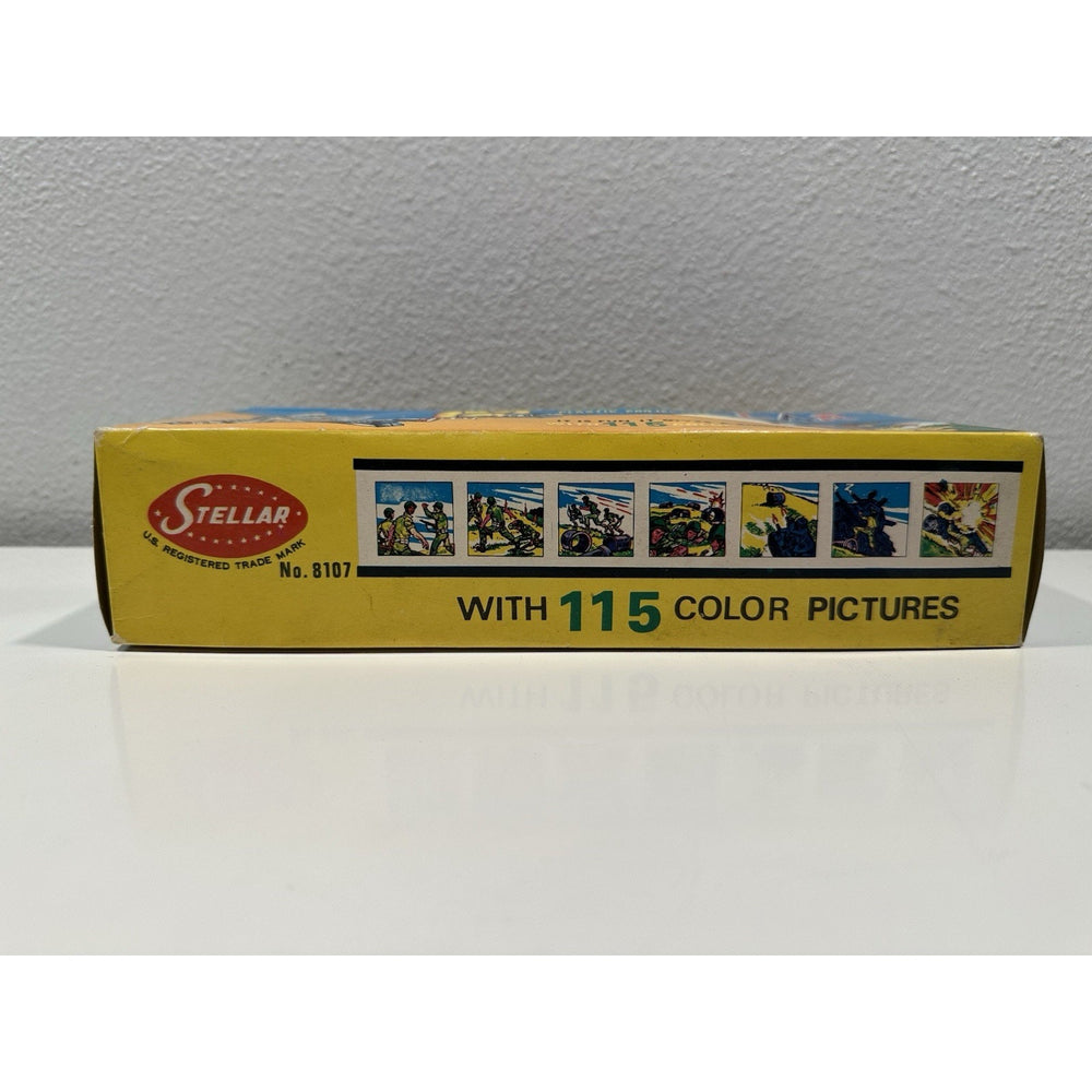 VINTAGE *NEW* 1970's Stellar Battery Operated Slide Plastic Projector