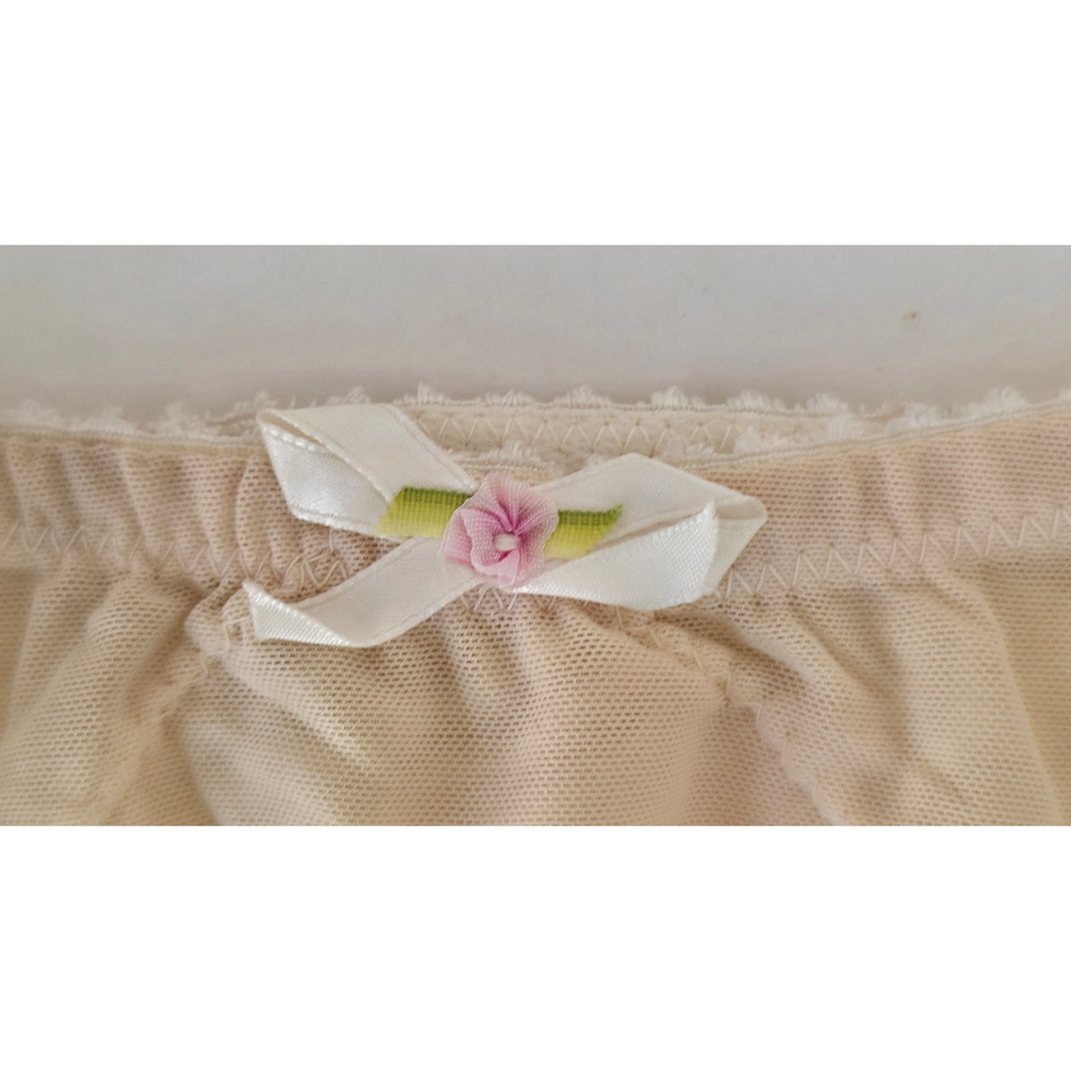 VINTAGE *NEW* 1960's Women's Empire Foundation Cream w/Lace Girdle Garter Size L