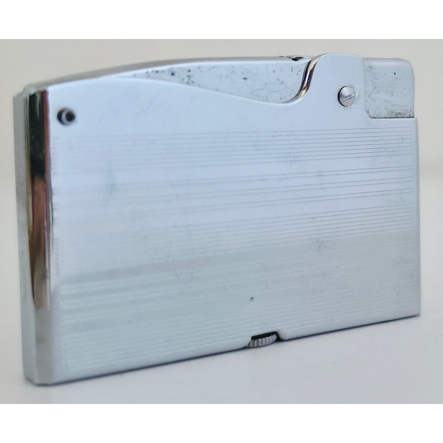 VINTAGE *NEW* 1960's Modern De Luxe Silver Tone Striped Lighter in Box Japan