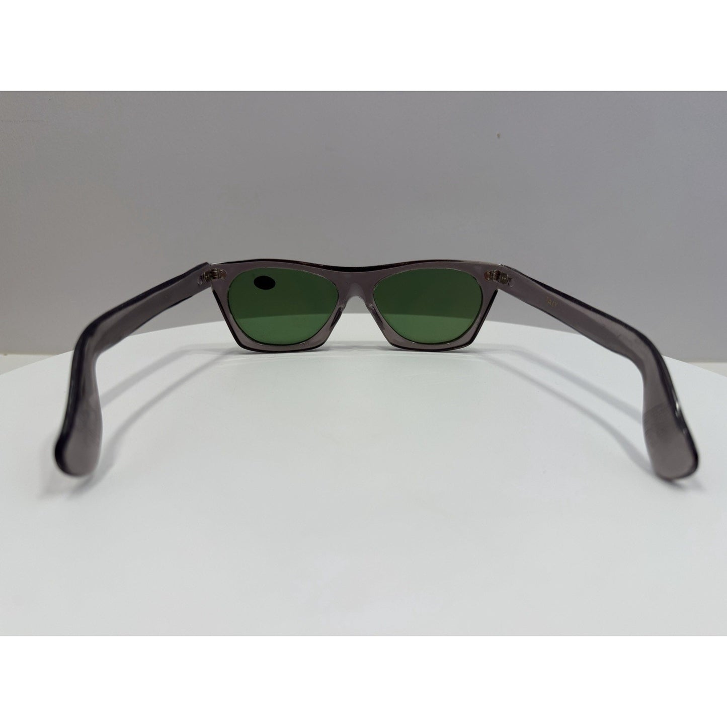 VINTAGE *NEW* 1970's Glam Unisex Sunglasses Gray Square Frame/Green Lens ITALY