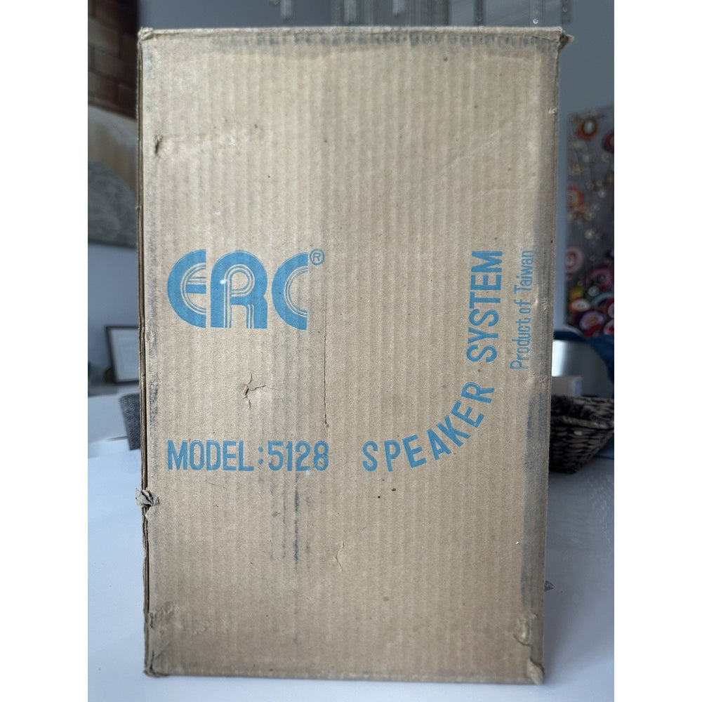 VINTAGE *NEW* 1980's ERC #5128 17.5" X 11" Speaker Set