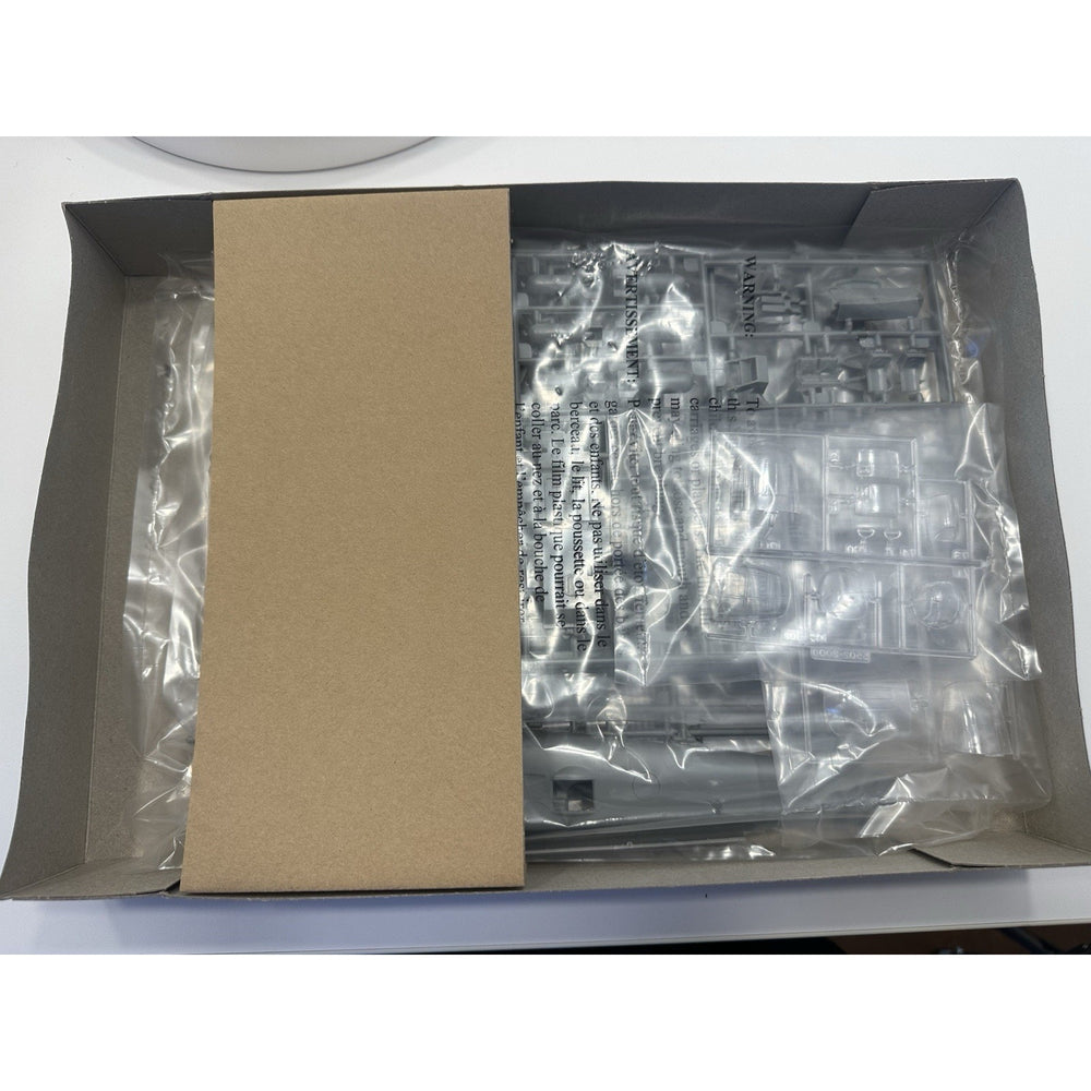 *NEW* 2011 Revell B-25J Mitchell Plastic Model Kit