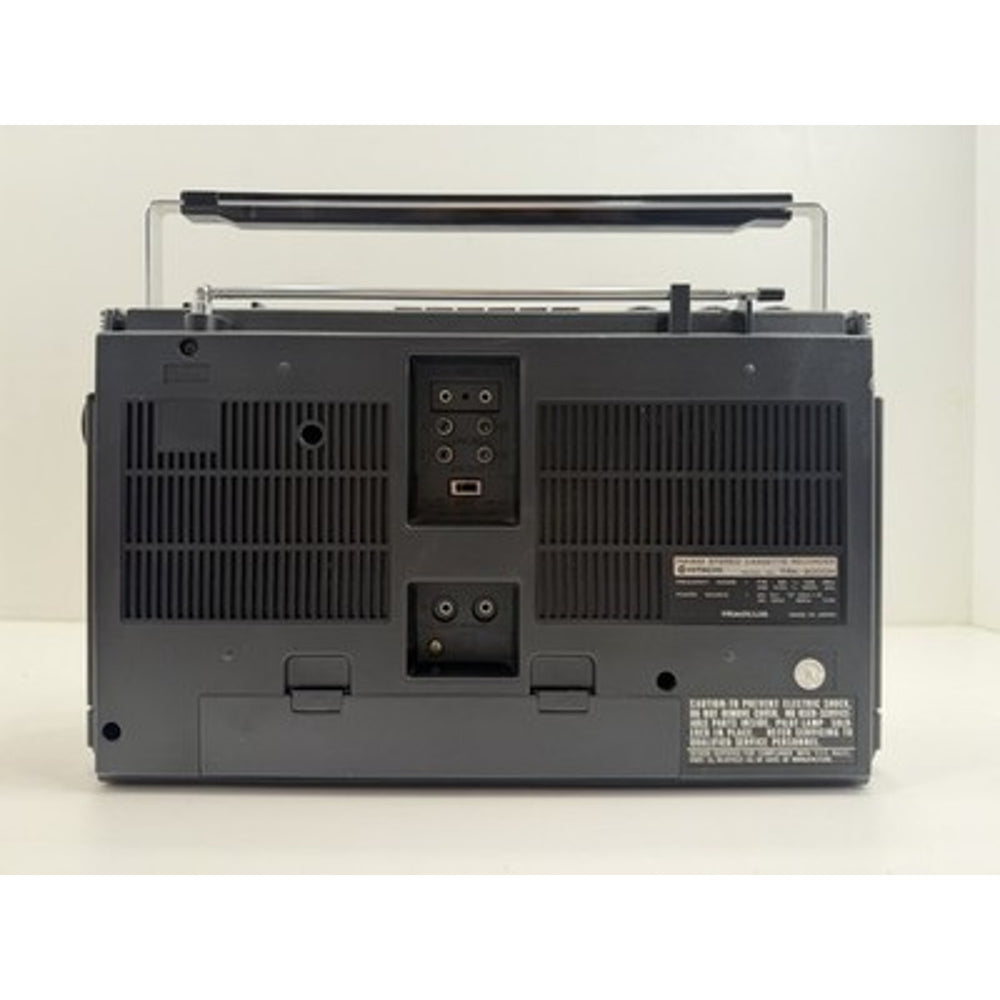 VINTAGE *PRISTINE* 1980's Hitachi TRK-8000H Cassette Tape AM/FM Radio Boombox