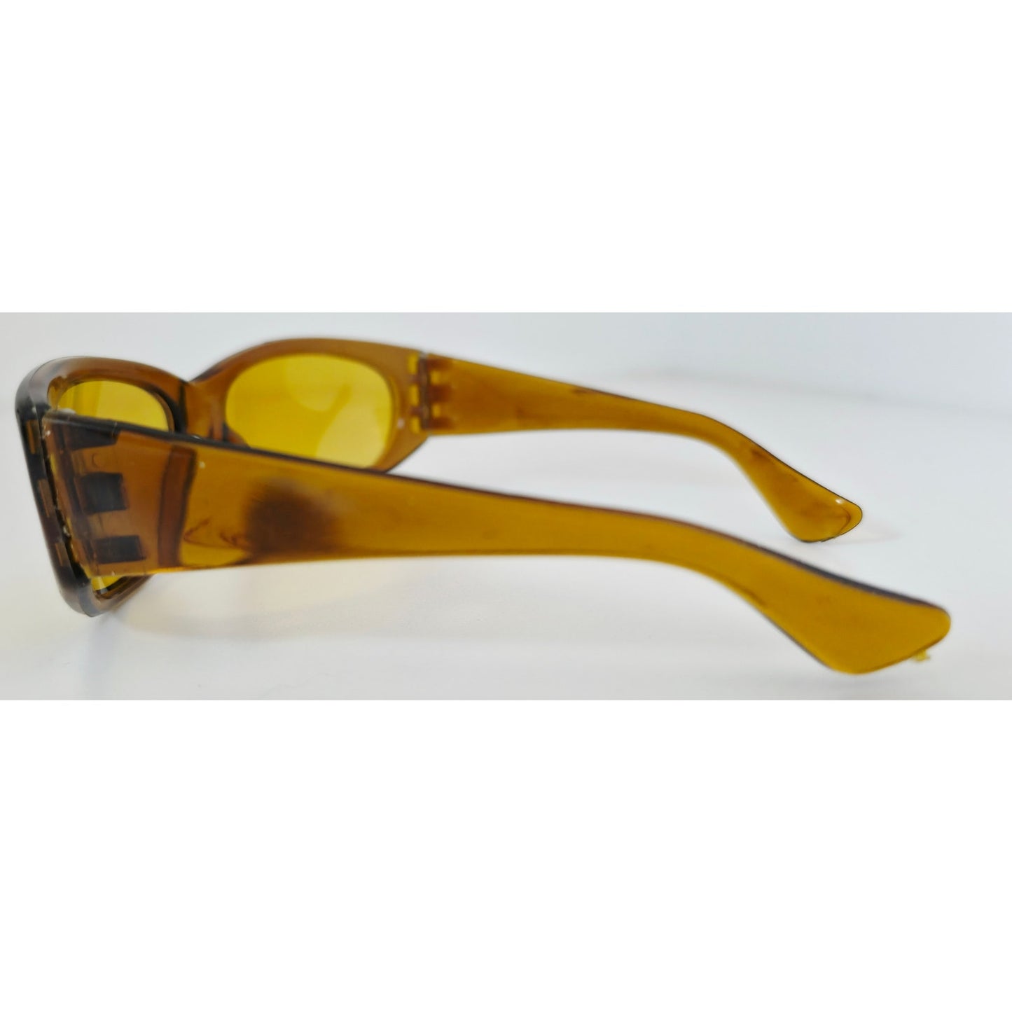 VINTAGE *NEW* 1970's Brown Oval Frame w/Yellow Tinted Lens Sunglasses
