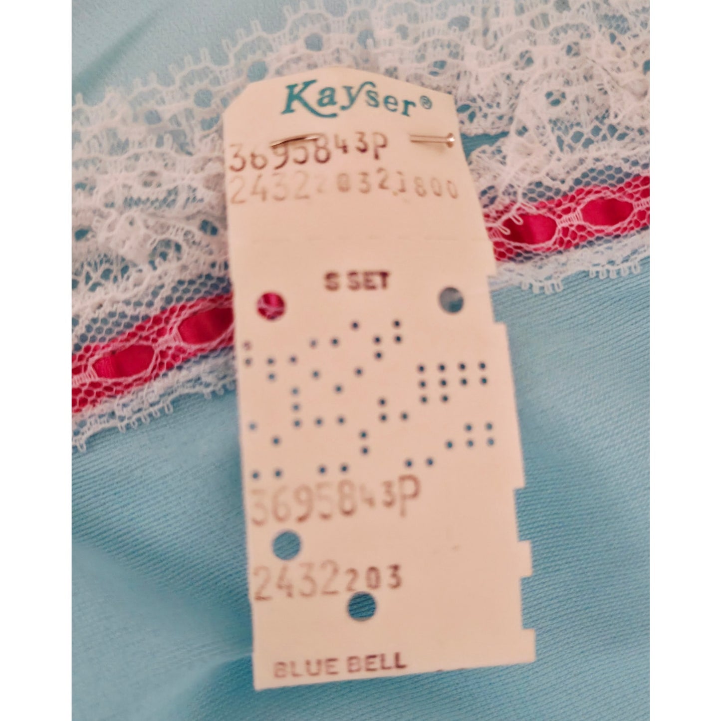 VINTAGE *NEW* 1960's Kayser Women's Blue Slip with Lace Trim 100% Nylon Size Petite