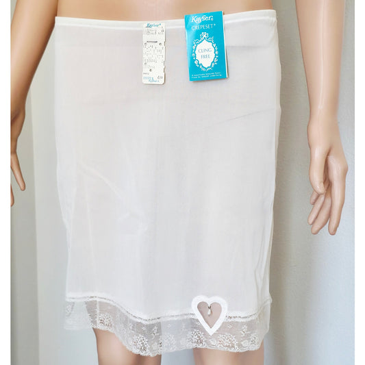 VINTAGE *NEW* 1960's Kayser Women's White w/Lace Trim & Heart Skirt Slip Size S