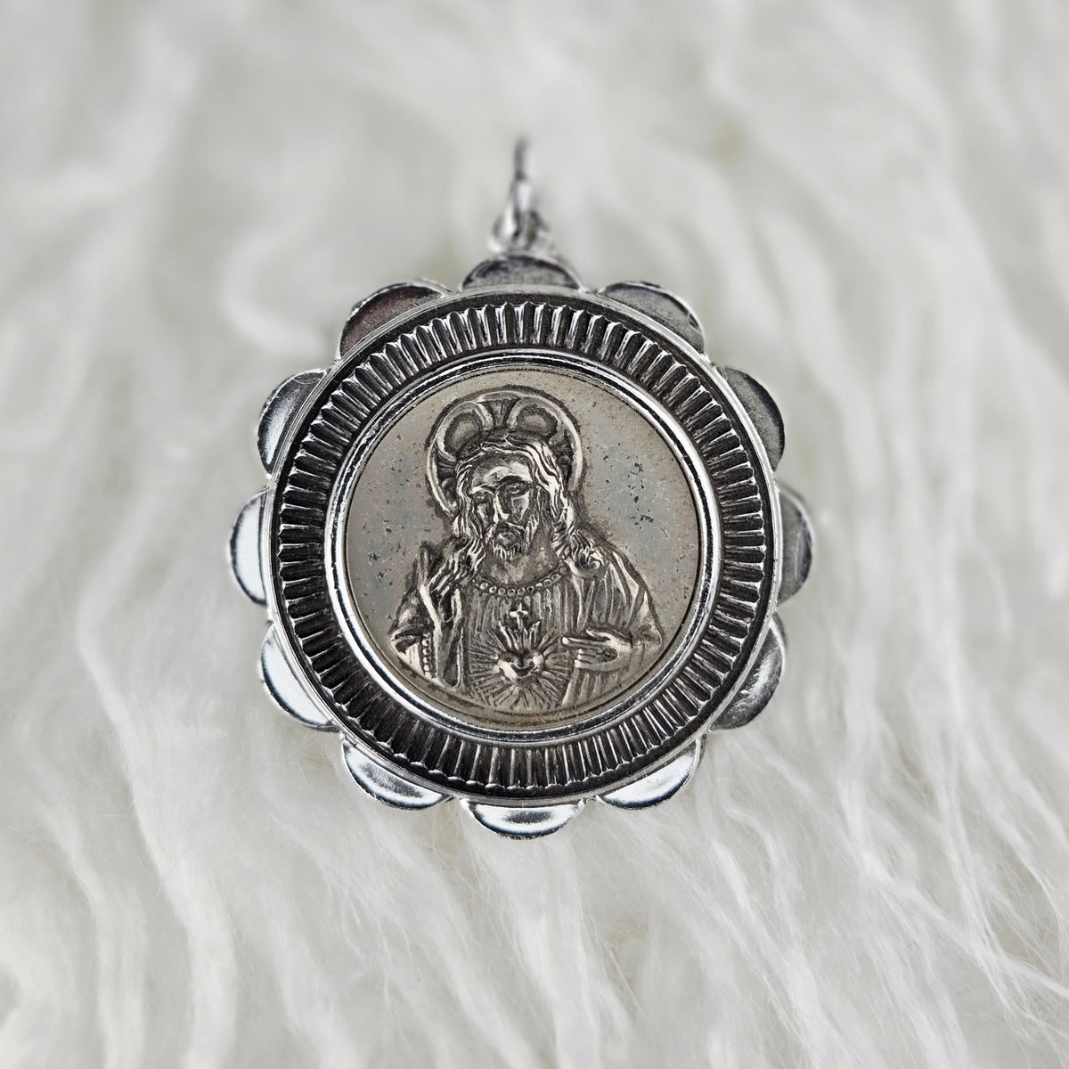 VINTAGE *NEW* 1950's Madonna and Child Silver-Toned Pendant 1.5" W Germany