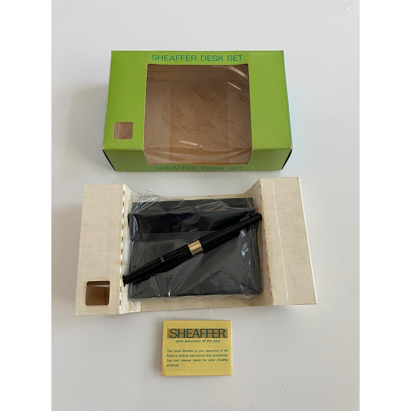 VINTAGE *NEW* 1970's Sheaffer Imperial Desk Set with Medium Point