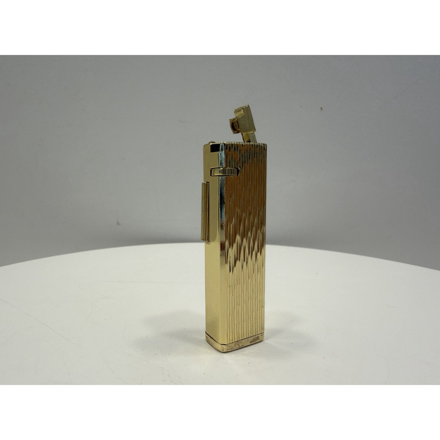VINTAGE *NEW* 1950's Laurel Gold Textured Super Lighter