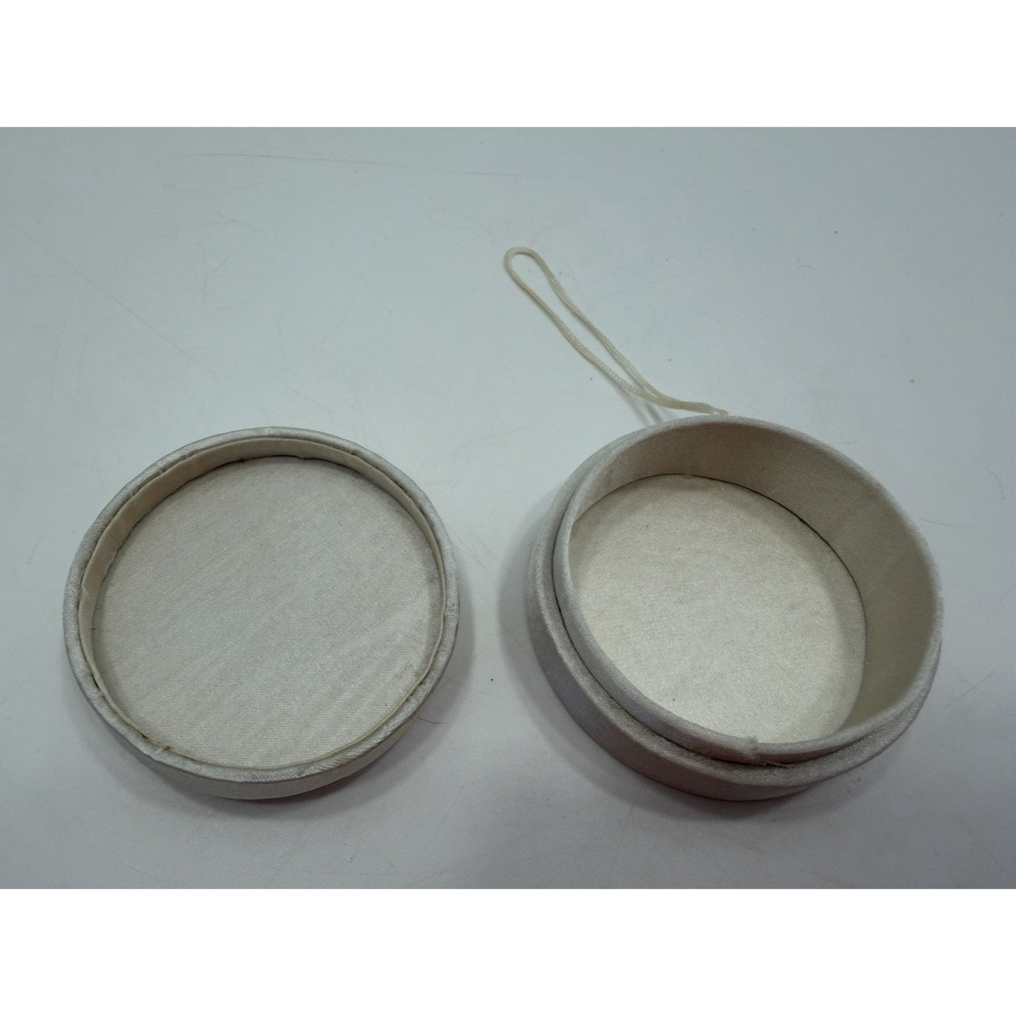 VINTAGE *NEW* 1960's Cream Silk Satin Snowflake Box | Holiday Ornament