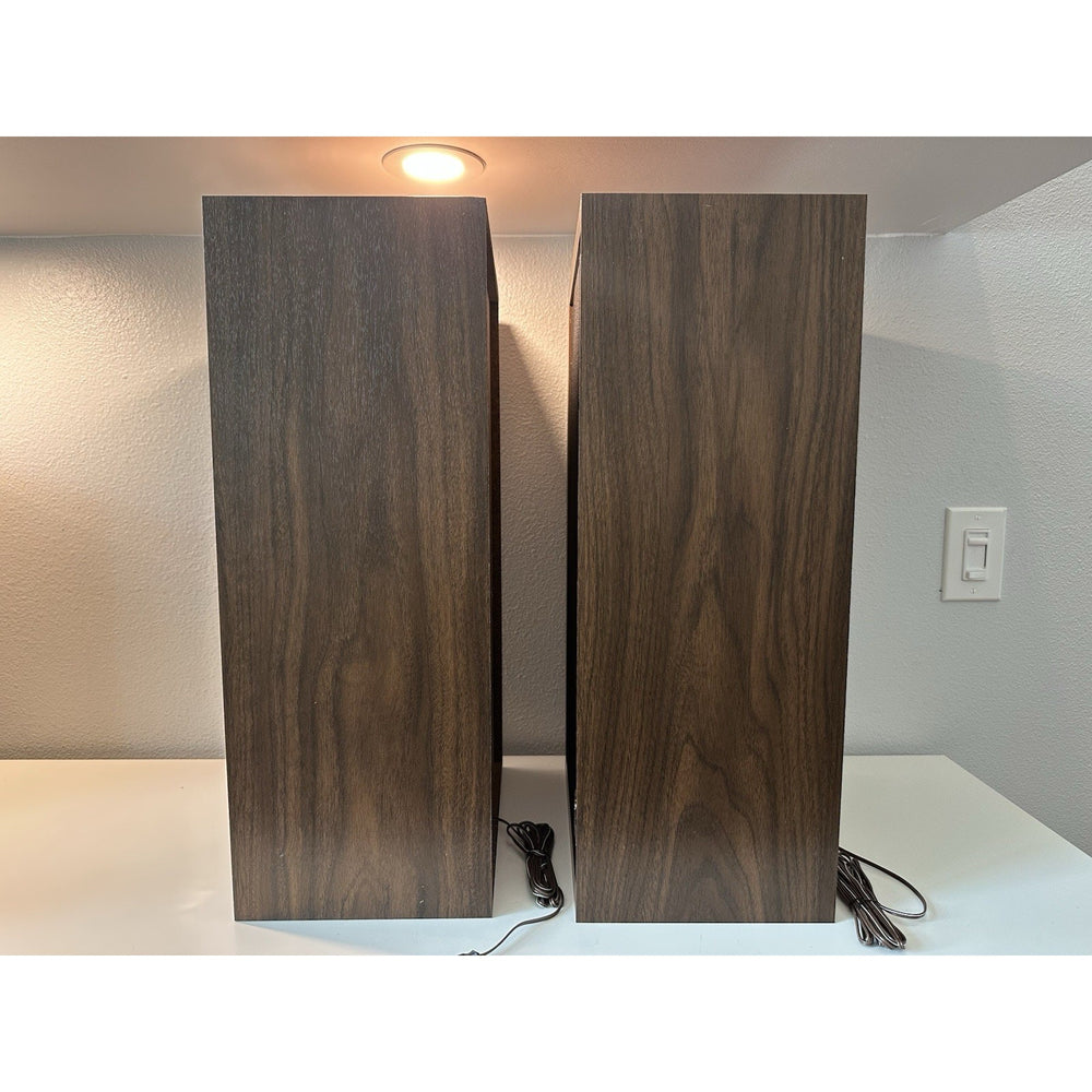 VINTAGE *PRISTINE* 1970's Sharp Model SP-330 Speaker Set Black/Woodgrain