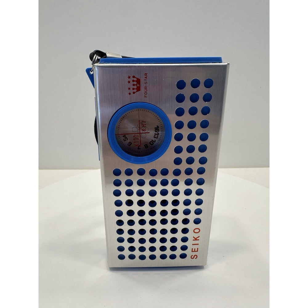 VINTAGE *NEW* Seiko 601 Blue Solid State Pocket Transistor Radio
