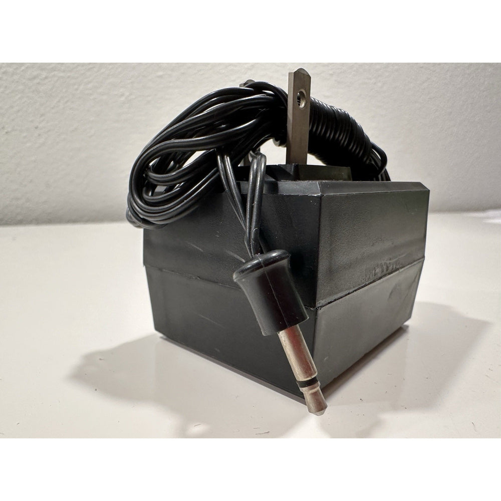 VINTAGE *NEW* Arrow AC Power Adapter Japan 117V/6V 300mA
