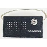 VINTAGE 1960's *PRISTINE * Raleigh 15 Model 1540 AM Transistor Radio with Case