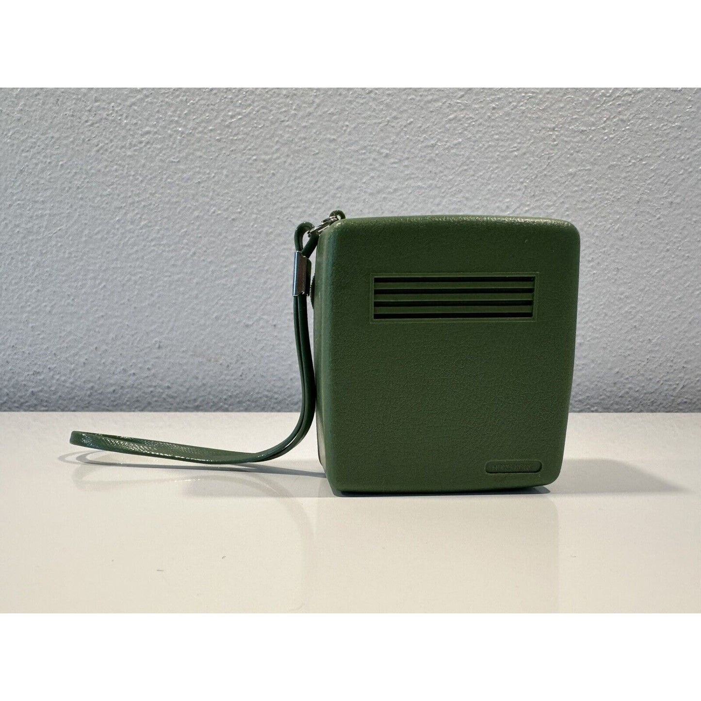 VINTAGE *NEW* 1960's MUSTANG AM Micro Solid State Transistor Radio-Green
