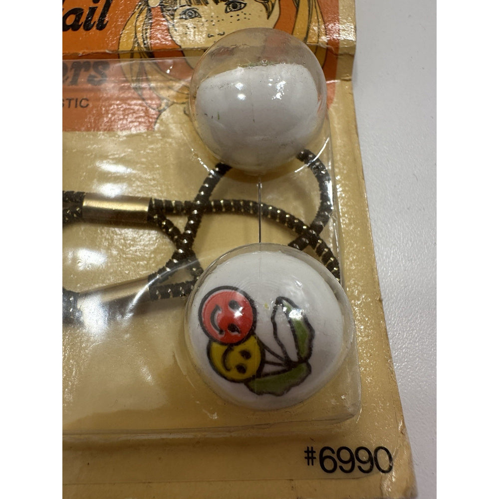 VINTAGE *NEW* 1975 Goody 6990 Twin Bead Ponytail Holders with Cherries