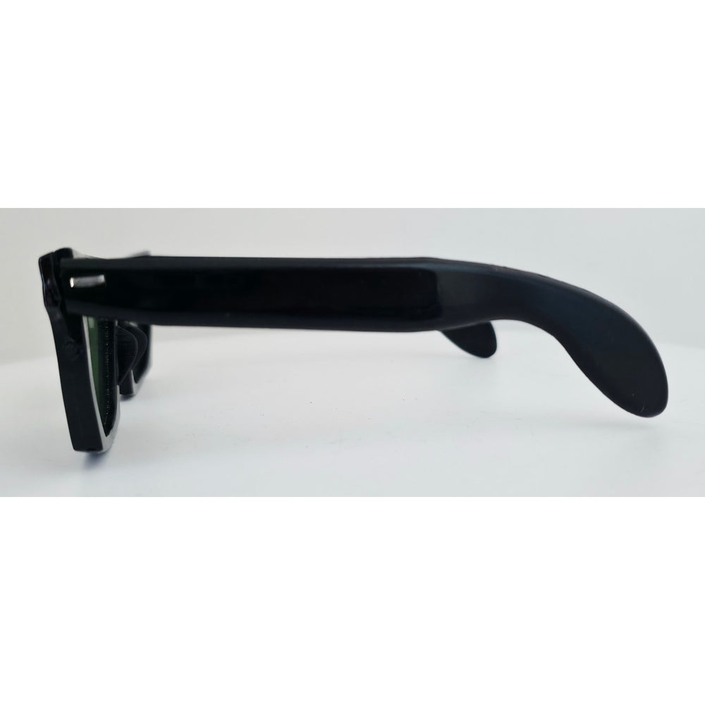 VINTAGE *NEW* 1970's Glam Unisex Sunglasses Black Frame with Green Lens