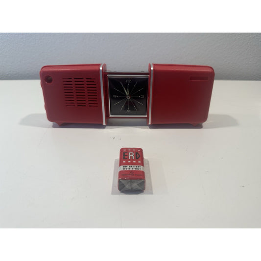 VINTAGE *NEW* 1960's/1970's Travel Clock Radio, Open/Shut Red Case