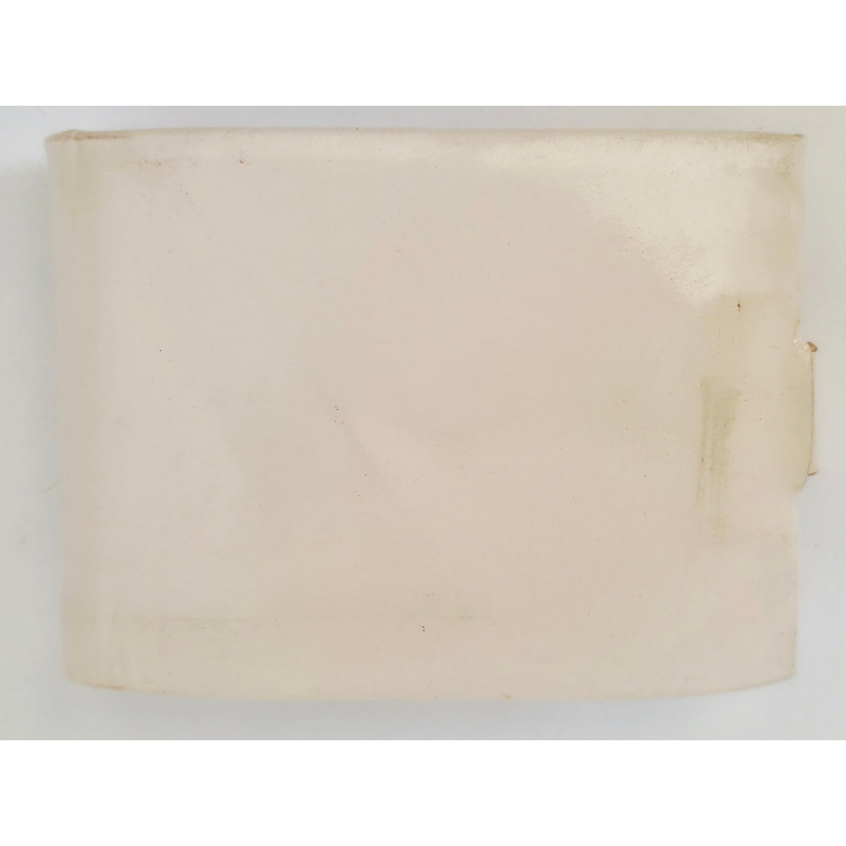 VINTAGE *PRISTINE* 1970's Cream with "P" Initial Bi-Fold Coin, Photo and Cash Wallet