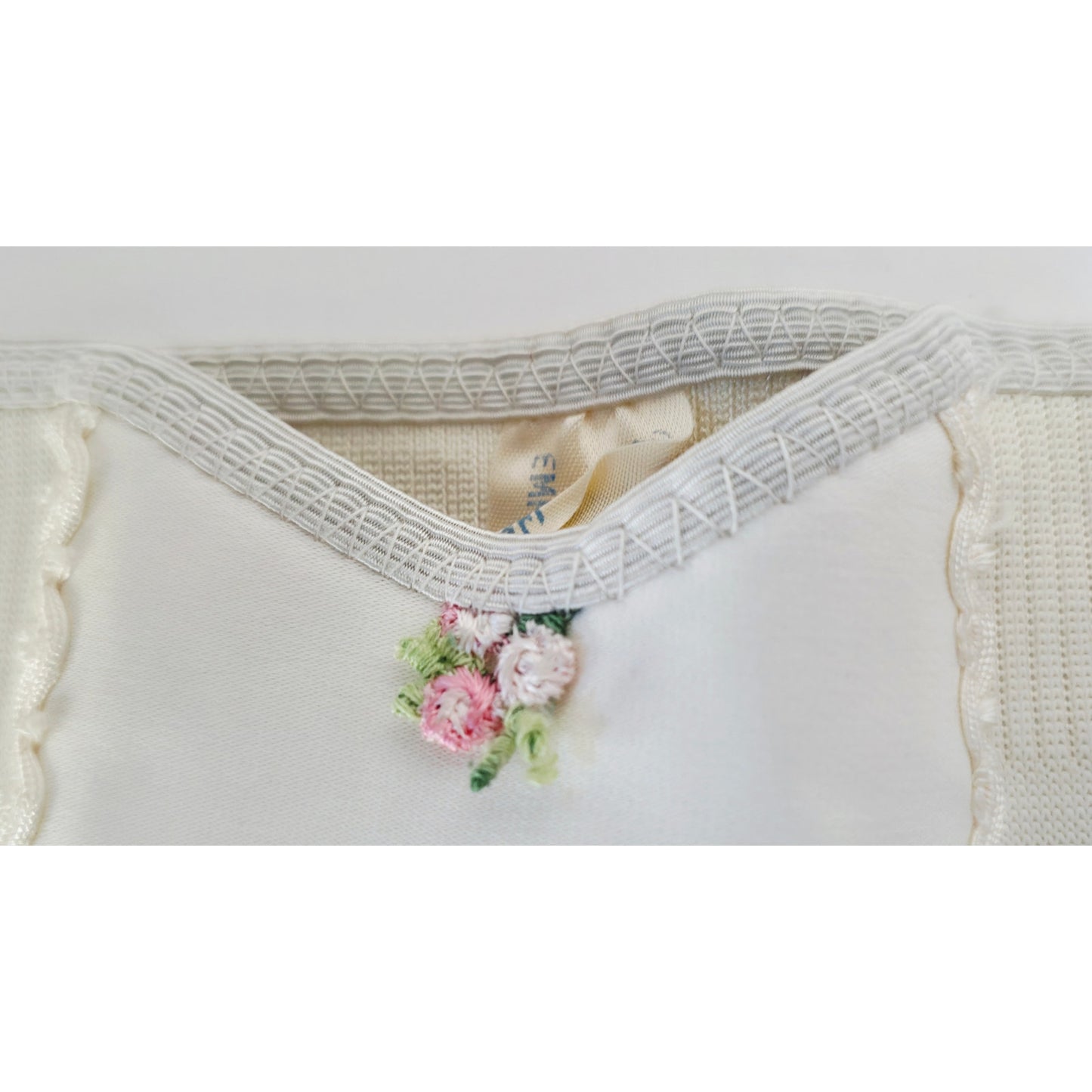 VINTAGE *NEW* 1960's Empire Foundation Women's Cream Girdle w/Garter Size 24 (S)