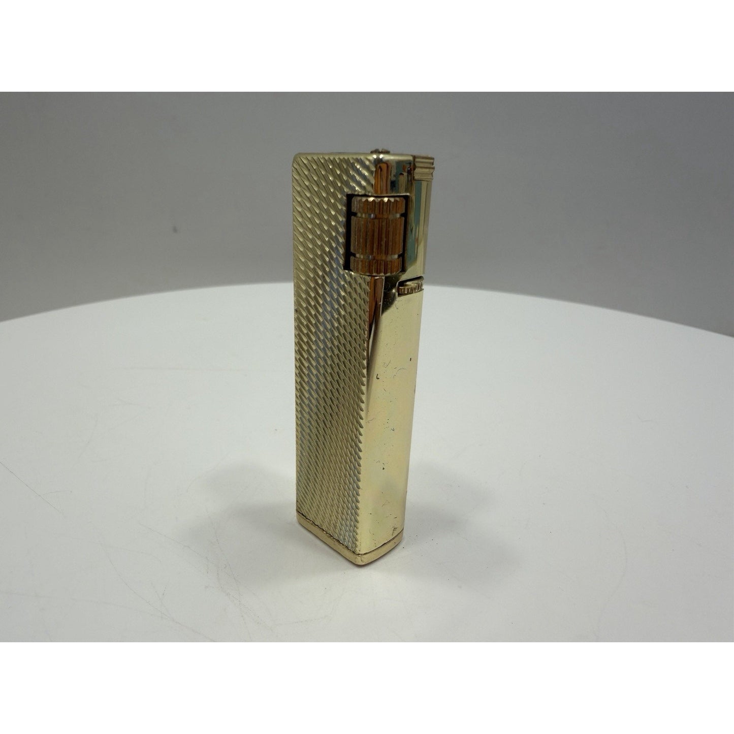 VINTAGE *NEW* 1950's Stellar Gold Textured Super Lighter