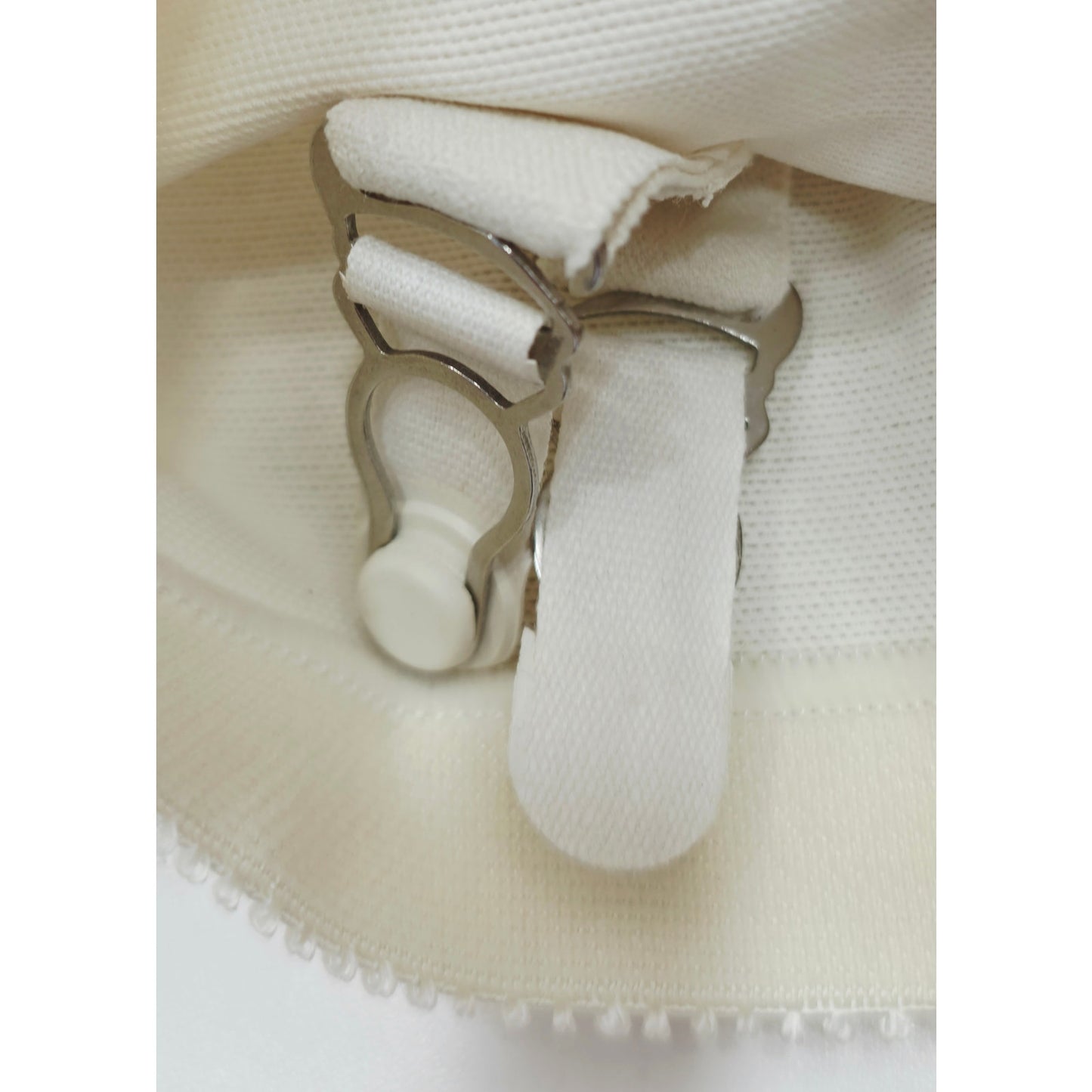 VINTAGE *NEW* 1960's Flexnit Women's Cream Shapewear with Garters Size M USA