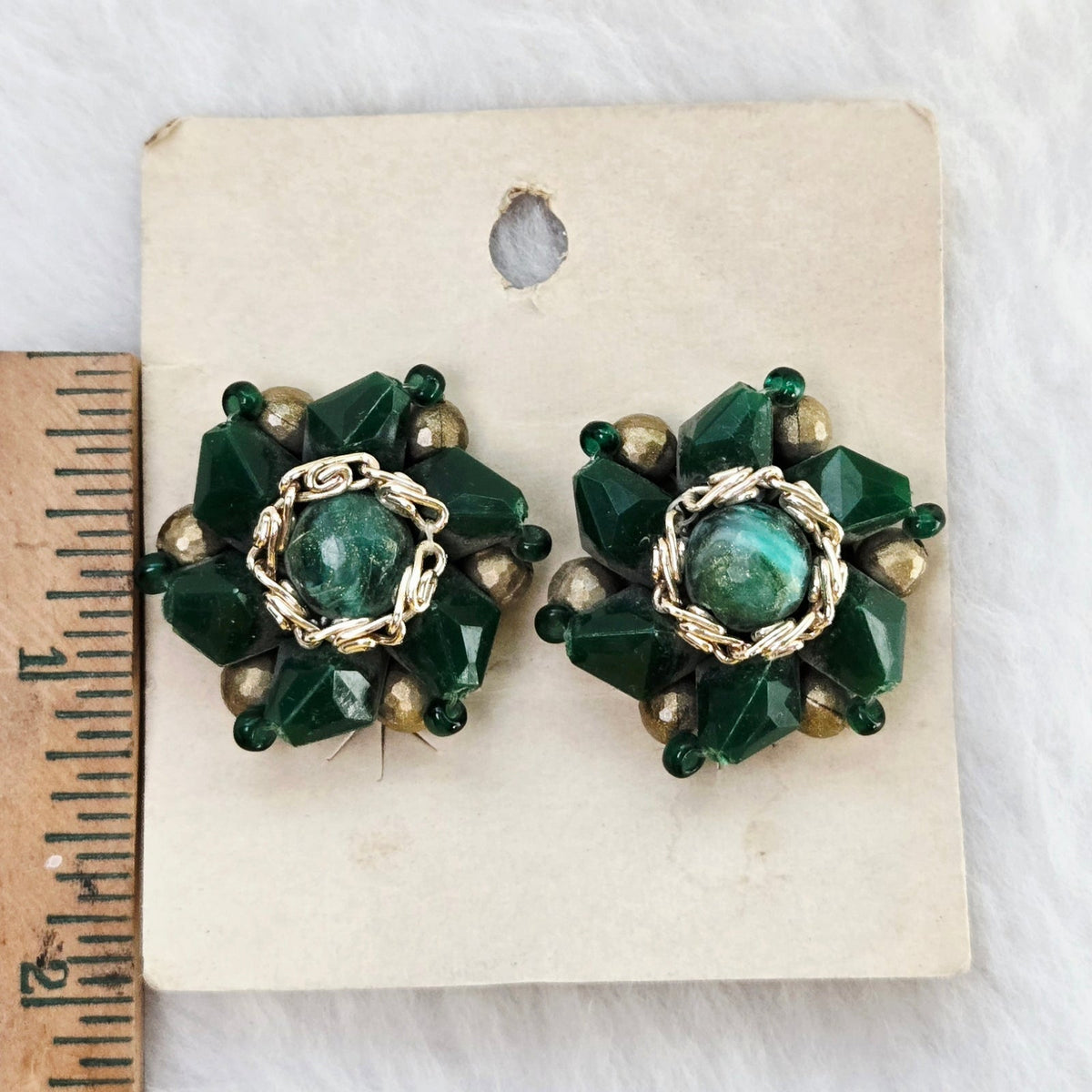 VINTAGE *NEW* 1950's Green & Gold Cluster Clip-On Earrings On Card 1.25" Germany