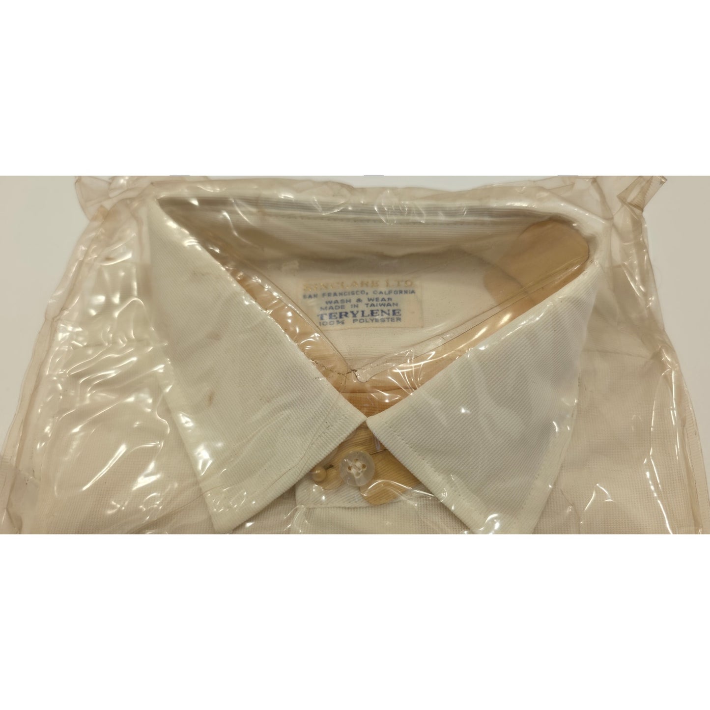 VINTAGE *NEW* 1960's Men's Sinclare Cream Shirt Tapered Body 100% Poly Sz 14-33