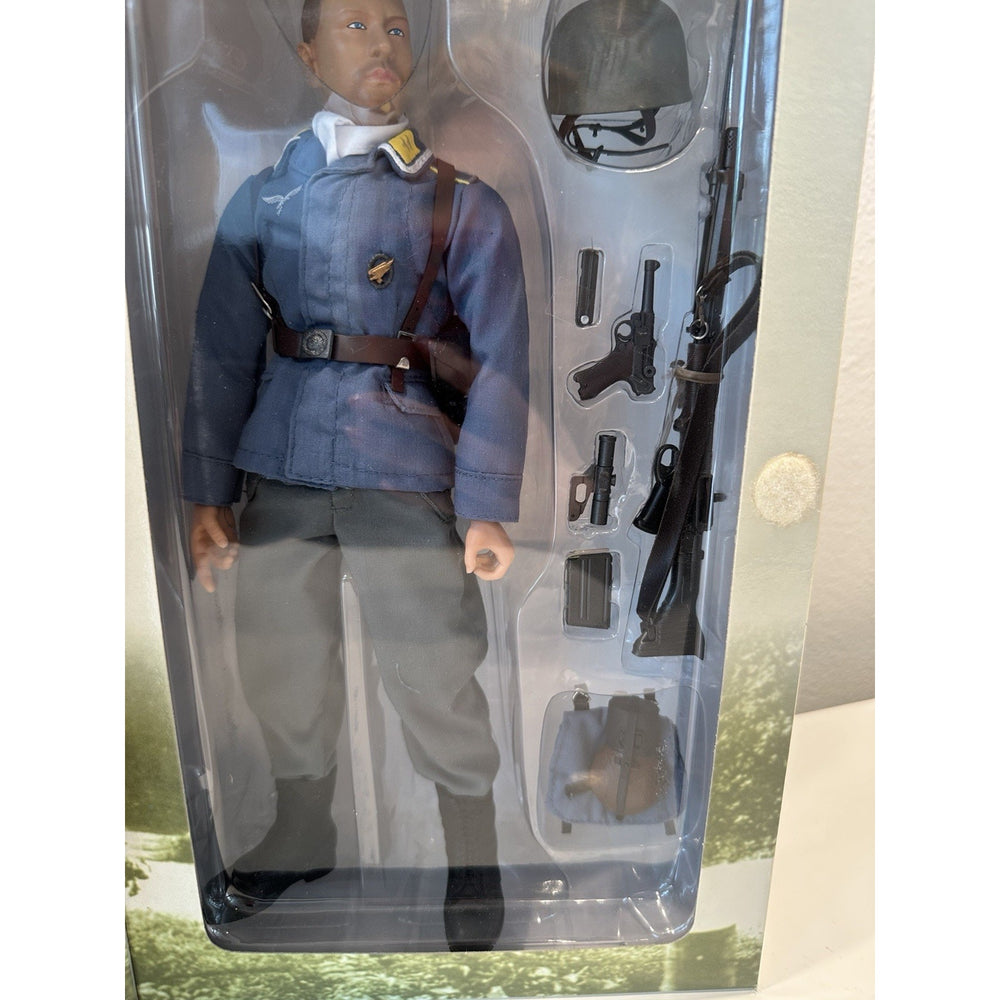 VINTAGE *NEW* Dragon WWII "Pieter" Normandy 1944 Action Figure