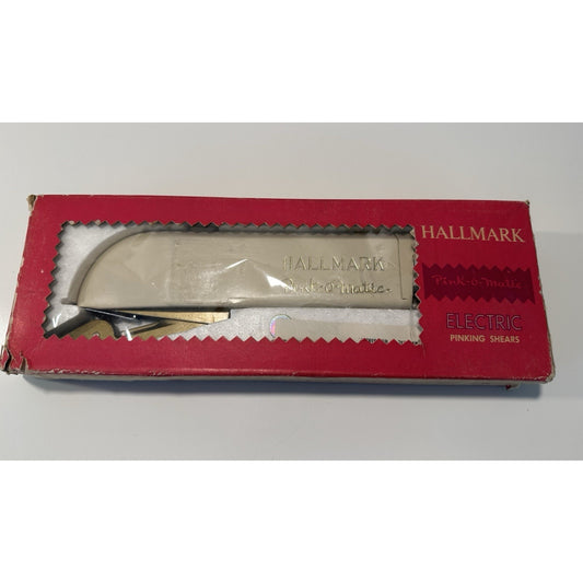 VINTAGE *NEW* 1960's Hallmark Pink-o-Matic Electric Pinking Shears