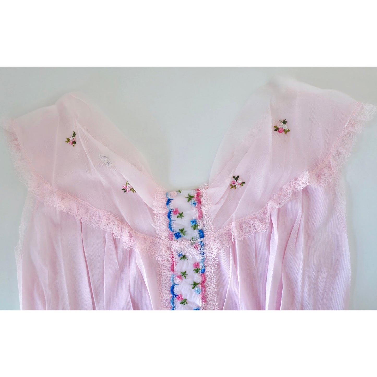 VINTAGE *NEW* 1960's Women's Light Pink Waltz Gown w/ Flowers 100% Nylon Size 40