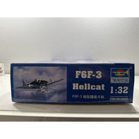 VINTAGE *NEW* Trumpeter 02256 1:32 F6F-3 Hellcat Model Kit