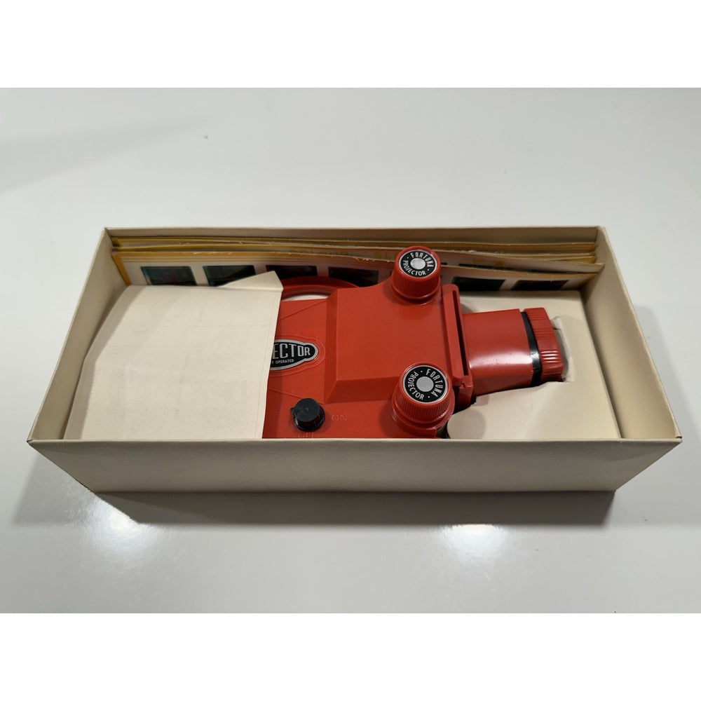 VINTAGE *NEW* 1970's Stellar Battery Operated Slide Plastic Projector